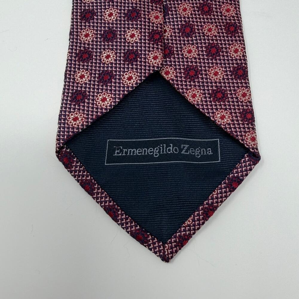 Ermenegildo Zegna 100% Silk Tie - Red/Purple